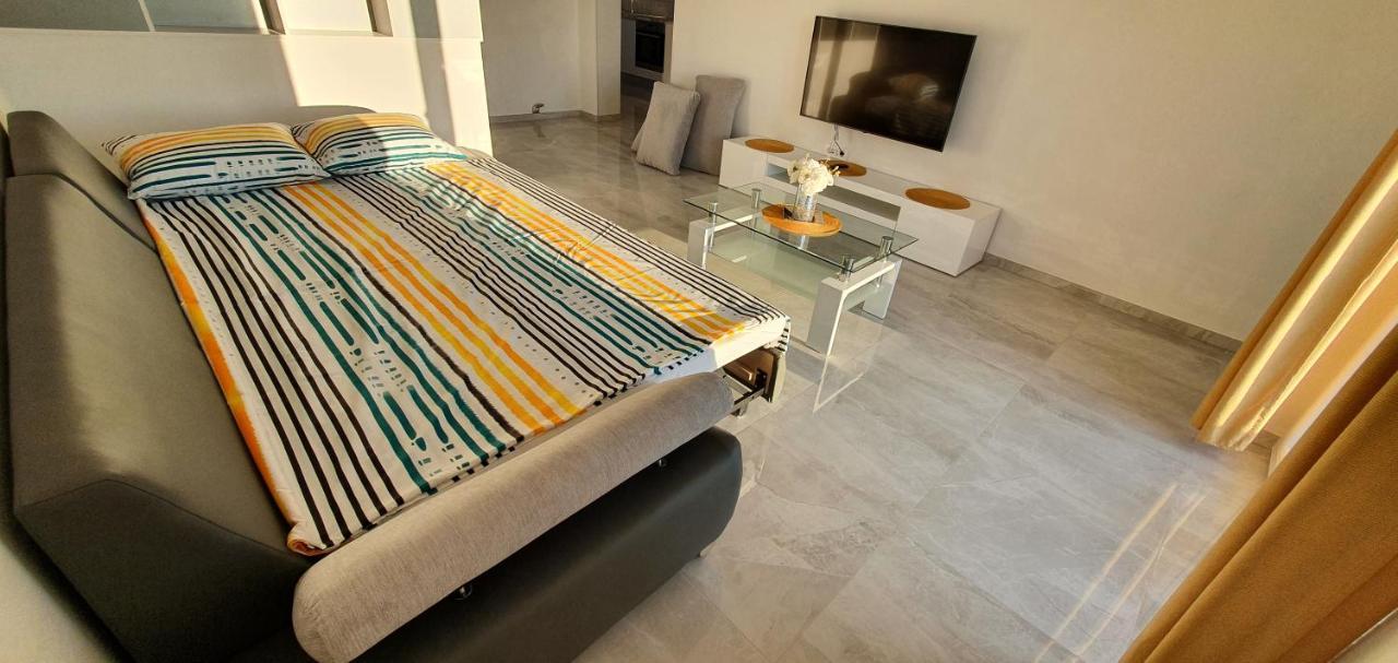 Apartmani Naomi&Leo Сень Экстерьер фото